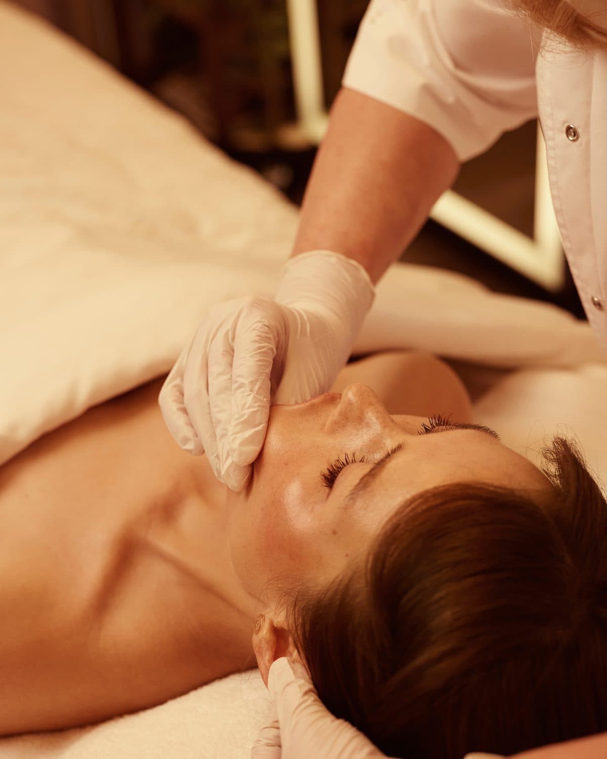 Zhanna Graeff releasing the masseter